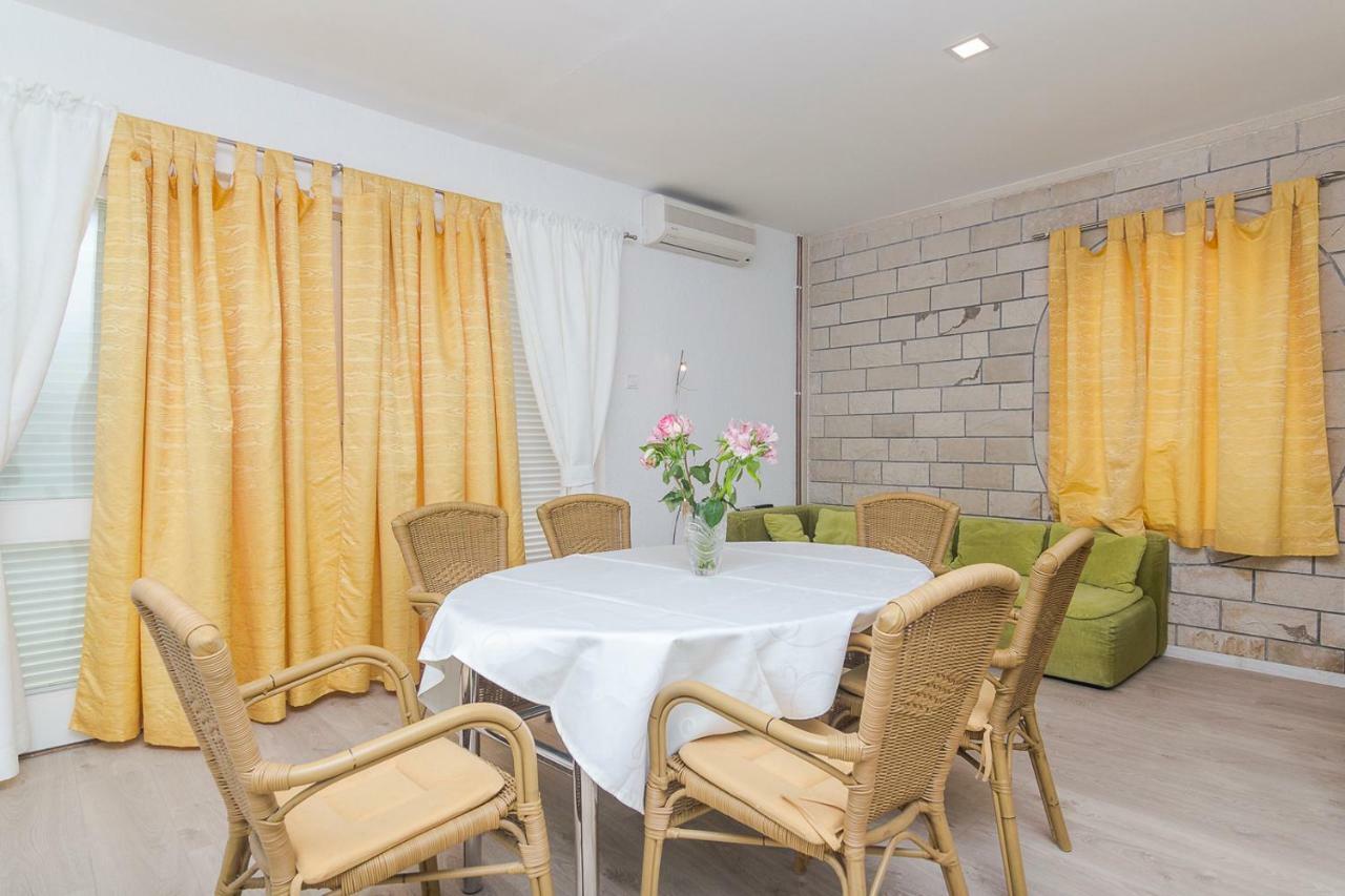 Apartments A&B ماكارسكا المظهر الخارجي الصورة
