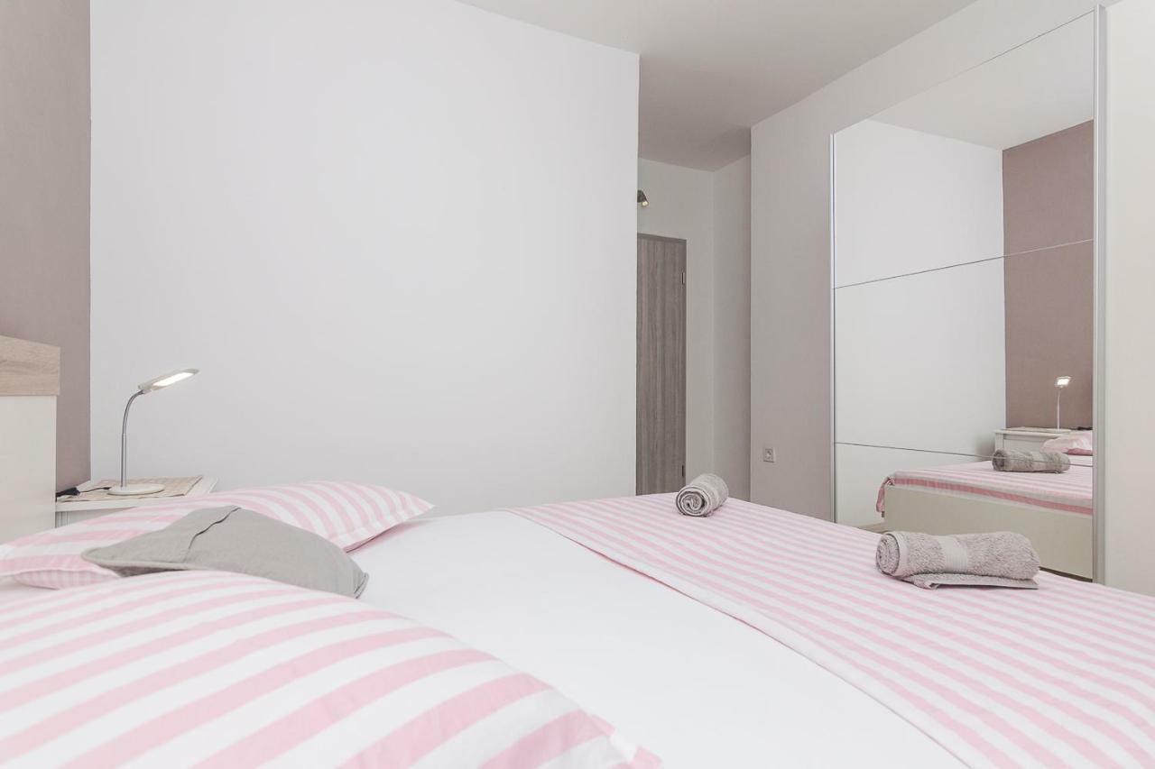 Apartments A&B ماكارسكا المظهر الخارجي الصورة